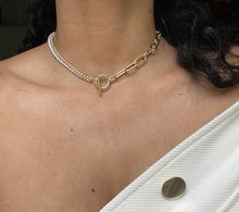 Load image into Gallery viewer, Brianna Crystal Necklace